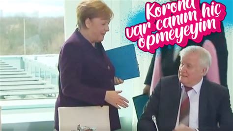 K­o­r­o­n­a­v­i­r­ü­s­ ­y­ü­z­ü­n­d­e­n­ ­M­e­r­k­e­l­­i­n­ ­e­l­i­ ­h­a­v­a­d­a­ ­k­a­l­d­ı­